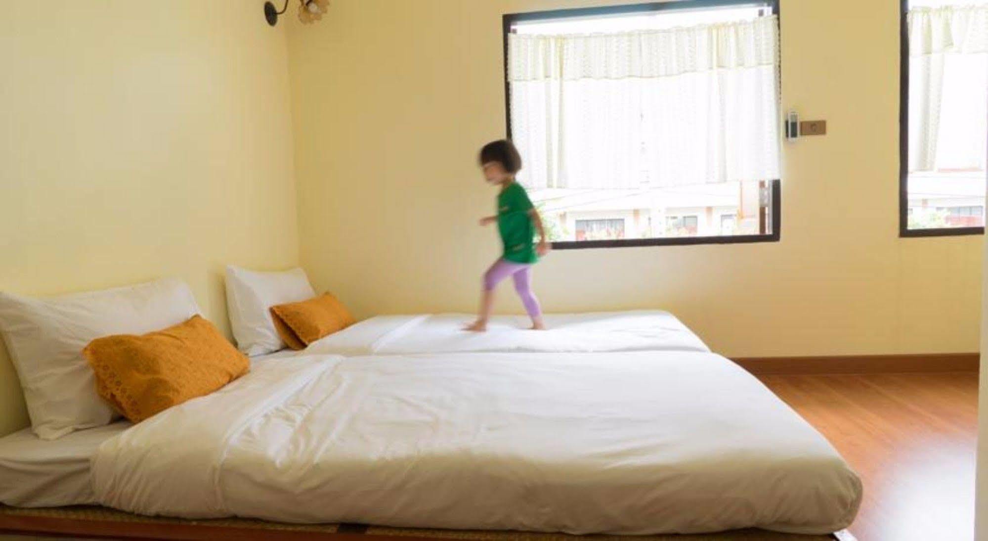 Bed and Breakfast Manon Sleepeatdrink Чиангмай Экстерьер фото